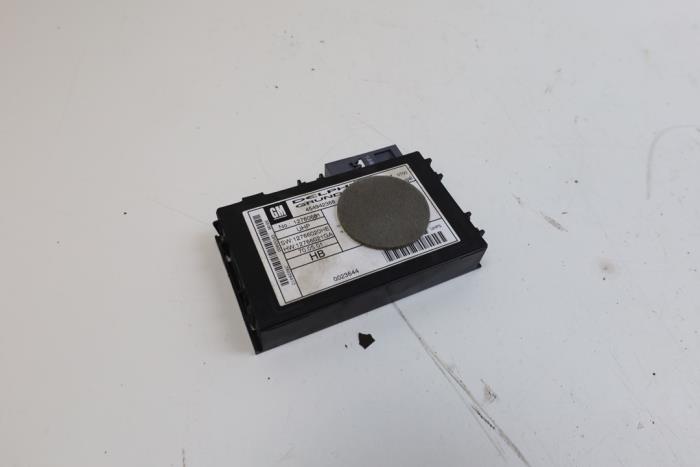 Gebruikte Module Telefoon Saab 9-3 Sport Estate (YS3F) 1.8t 16V Prijs € 65,00 Margeregeling aangeboden door Auto Demontage Elferink B.V.
