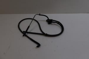 Gebruikte Vacuum ventiel Volvo V70 (BW) 2.4 D5 20V 205 Prijs € 25,00 Margeregeling aangeboden door Auto Demontage Elferink B.V.