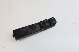 Gebruikte Ruit schakelaar elektrisch Saab 9-3 II Sport Sedan (YS3F) 2.0t 16V Prijs € 50,00 Margeregeling aangeboden door Auto Demontage Elferink B.V.