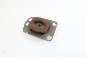 Gebruikte Motorsteun Saab 9-5 Estate (YS3E) 2.3 Turbo 16V Prijs € 25,00 Margeregeling aangeboden door Auto Demontage Elferink B.V.