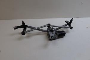 Gebruikte Ruitenwismotor + Mechaniek Volvo XC60 II (UZ) 2.0 T5 16V AWD Prijs € 130,00 Margeregeling aangeboden door Auto Demontage Elferink B.V.