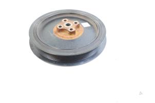 Gebruikte Poelie Krukas Volvo XC60 II (UZ) 2.0 T5 16V AWD Prijs € 75,00 Margeregeling aangeboden door Auto Demontage Elferink B.V.