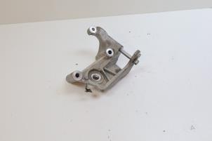 Gebruikte Motorrubber Volvo XC60 II (UZ) 2.0 T5 16V AWD Prijs € 30,00 Margeregeling aangeboden door Auto Demontage Elferink B.V.