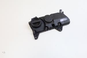 Gebruikte Kleppendeksel Volvo XC60 II (UZ) 2.0 T5 16V AWD Prijs € 75,00 Margeregeling aangeboden door Auto Demontage Elferink B.V.