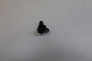 Gebruikte Sensor Nokkenas Volvo XC60 II (UZ) 2.0 T5 16V AWD Prijs € 25,00 Margeregeling aangeboden door Auto Demontage Elferink B.V.
