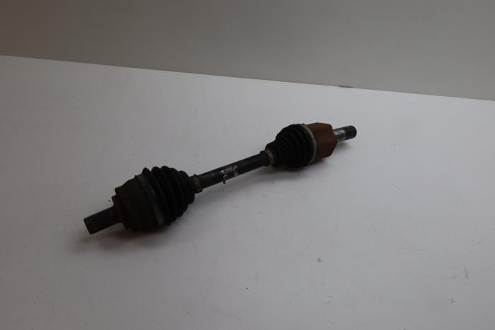 Gebruikte Steekas links-voor Volvo V40 (MV) 2.0 D2 16V Prijs € 90,00 Margeregeling aangeboden door Auto Demontage Elferink B.V.