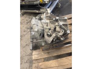 Gebruikte Versnellingsbak Volvo V70 (BW) 2.0 D 16V Prijs € 225,00 Margeregeling aangeboden door Auto Demontage Elferink B.V.