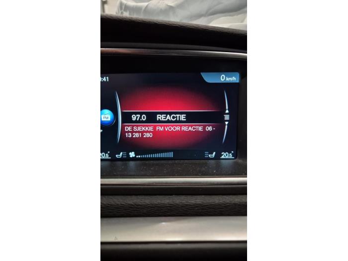 Gebruikte Display Interieur Volvo V40 (MV) 2.0 D2 16V Prijs € 75,00 Margeregeling aangeboden door Auto Demontage Elferink B.V.
