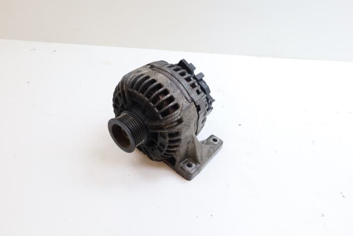 Gebruikte Dynamo Volvo XC90 I 2.9 T6 24V Prijs € 50,00 Margeregeling aangeboden door Auto Demontage Elferink B.V.