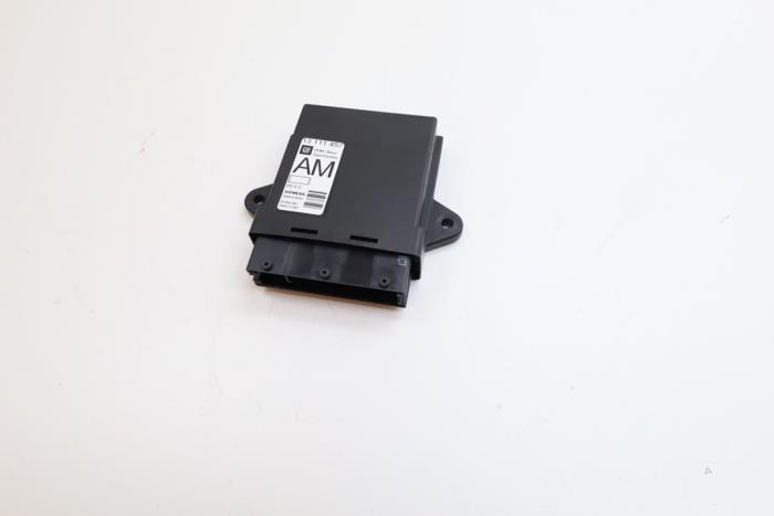 Gebruikte Central electronic module Opel Vectra C 1.8 16V Prijs € 25,00 Margeregeling aangeboden door Auto Demontage Elferink B.V.