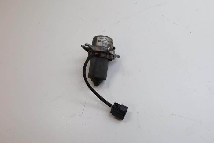 Gebruikte Vacuumpomp Rembekrachtiging Volvo V50 (MW) 2.4 20V Prijs € 125,00 Margeregeling aangeboden door Auto Demontage Elferink B.V.