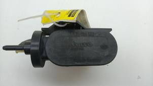 Gebruikte Cruise Control Bediening Volvo V40 (VW) 1.8 16V Prijs € 35,00 Margeregeling aangeboden door Auto Demontage Elferink B.V.