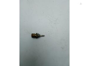 Gebruikte Temperatuursensor Motor Saab 900 II Coupé 2.3,S,SE,Si 16V Prijs € 25,00 Margeregeling aangeboden door Auto Demontage Elferink B.V.