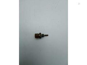 Gebruikte Temperatuursensor Motor Saab 900 II 2.0 i,Si 16V Prijs € 25,00 Margeregeling aangeboden door Auto Demontage Elferink B.V.
