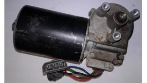 Gebruikte Ruitenwissermotor voor Saab 9000 CS 2.0 16V Turbo Prijs € 25,00 Margeregeling aangeboden door Auto Demontage Elferink B.V.