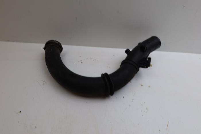 Gebruikte Intercooler Buis Mercedes B (W245) 2.0 B-200 16V Turbo Prijs € 40,00 Margeregeling aangeboden door Auto Demontage Elferink B.V.