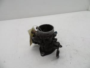 Gebruikte Gasklephuis Saab 900 I 2.0 i 16V Prijs € 50,00 Margeregeling aangeboden door Auto Demontage Elferink B.V.