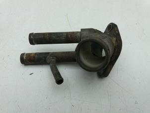 Gebruikte Thermostaathuis Saab 9-5 (YS3E) 3.0 t V6 24V Prijs € 25,00 Margeregeling aangeboden door Auto Demontage Elferink B.V.