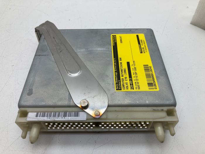 Gebruikte Computer Automatische Bak Volvo C70 (NK) 2.3 T5 20V Prijs € 75,00 Margeregeling aangeboden door Auto Demontage Elferink B.V.