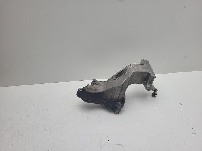 Gebruikte Motorrubber Saab 9-5 (YS3E) 2.0t 16V Prijs € 40,00 Margeregeling aangeboden door Auto Demontage Elferink B.V.