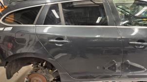 Gebruikte Deur 4Deurs rechts-achter Volvo V60 I (FW/GW) 2.0 D3 20V Prijs € 200,00 Margeregeling aangeboden door Auto Demontage Elferink B.V.