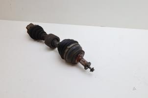 Gebruikte Aandrijfas links-voor Volvo XC70 (SZ) XC70 2.4 D 20V Prijs € 100,00 Margeregeling aangeboden door Auto Demontage Elferink B.V.