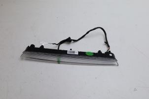 Gebruikte Extra Remlicht midden Lynk &amp; Co 01 1.5 PHEV Prijs € 150,00 Margeregeling aangeboden door Auto Demontage Elferink B.V.