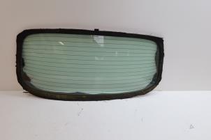 Gebruikte Ruit achter Saab 9-3 I (YS3D) 2.0t 16V Prijs € 150,00 Margeregeling aangeboden door Auto Demontage Elferink B.V.