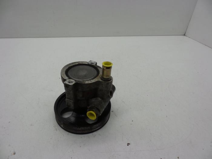 Gebruikte Servopomp Volvo S40 (VS) 1.9 D 102 Prijs € 100,00 Margeregeling aangeboden door Auto Demontage Elferink B.V.