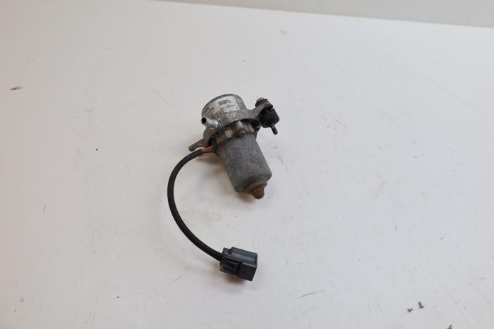 Gebruikte Vacuumpomp Rembekrachtiging Volvo S60 I (RS/HV) 2.4 20V 140 Prijs € 125,00 Margeregeling aangeboden door Auto Demontage Elferink B.V.