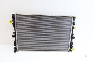 Gebruikte Radiateur Mercedes E (W213) E-220d 2.0 Turbo 16V Prijs € 150,00 Margeregeling aangeboden door Auto Demontage Elferink B.V.