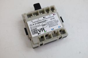 Gebruikte Centrale Deurvergrendelings Module Mercedes E (W213) E-220d 2.0 Turbo 16V Prijs € 100,00 Margeregeling aangeboden door Auto Demontage Elferink B.V.