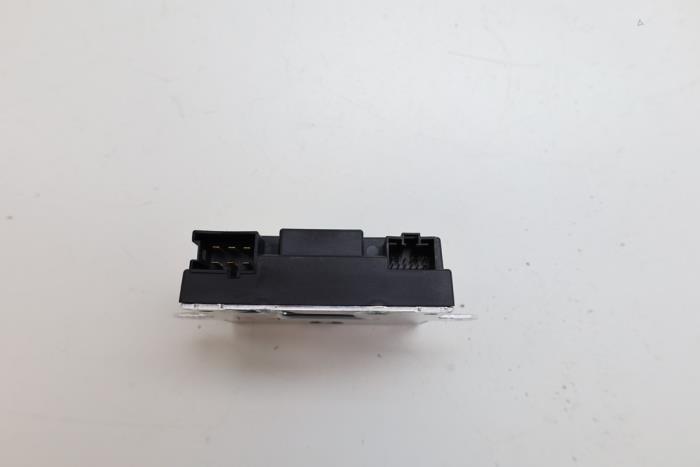 Brandstofpomp module van een Mercedes-Benz E (W213) E-220d 2.0 Turbo 16V 2016