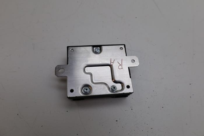 Brandstofpomp module van een Mercedes-Benz E (W213) E-220d 2.0 Turbo 16V 2016