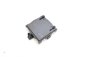 Gebruikte Centrale Deurvergrendelings Module Mercedes E (W213) E-220d 2.0 Turbo 16V Prijs € 100,00 Margeregeling aangeboden door Auto Demontage Elferink B.V.