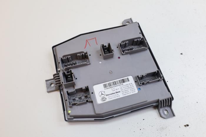 Gebruikte Computer Body Control Mercedes E (W213) E-220d 2.0 Turbo 16V Prijs € 100,00 Margeregeling aangeboden door Auto Demontage Elferink B.V.