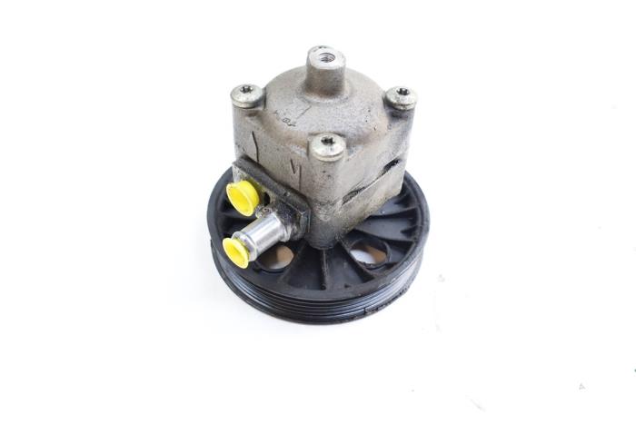 Gebruikte Servopomp Volvo S60 I (RS/HV) 2.4 D5 20V Prijs € 125,00 Margeregeling aangeboden door Auto Demontage Elferink B.V.
