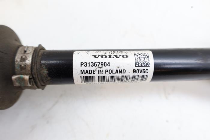Aandrijfas links-voor van een Volvo V40 (MV) 2.0 T2 16V 2019
