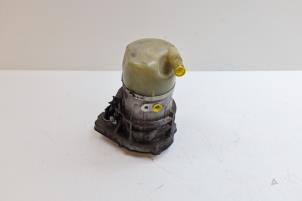 Gebruikte Pomp Servo Volvo V60 I (FW/GW) 2.4 D6 20V Plug-in Hybrid AWD Prijs € 75,00 Margeregeling aangeboden door Auto Demontage Elferink B.V.