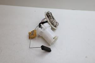 Gebruikte Tank element Pomp Saab 9-3 II (YS3F) 2.0t 16V Prijs € 75,00 Margeregeling aangeboden door Auto Demontage Elferink B.V.