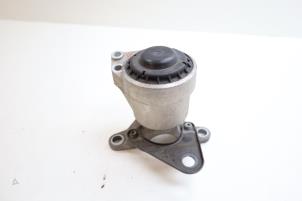 Gebruikte Motorrubber Volvo V70 (BW) 2.0 T 16V Prijs € 50,00 Margeregeling aangeboden door Auto Demontage Elferink B.V.