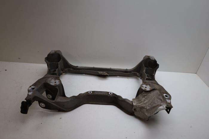 Gebruikte Subframe Mercedes C (W203) 2.0 C-200K 16V Prijs € 125,00 Margeregeling aangeboden door Auto Demontage Elferink B.V.