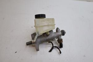 Gebruikte Hoofdremcilinder Mercedes C (W203) 2.0 C-200K 16V Prijs € 50,00 Margeregeling aangeboden door Auto Demontage Elferink B.V.