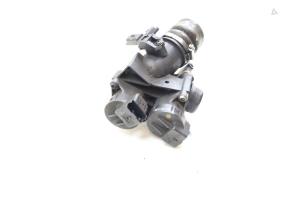 Gebruikte Gasklephuis Volvo C30 (EK/MK) 1.6 D 16V Prijs € 65,00 Margeregeling aangeboden door Auto Demontage Elferink B.V.