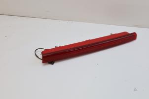 Gebruikte Extra Remlicht midden Volvo C30 (EK/MK) 1.6 D 16V Prijs € 40,00 Margeregeling aangeboden door Auto Demontage Elferink B.V.