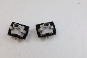 Gebruikte Kenteken Verlichting Mercedes C (W204) 1.8 C-180 CGI 16V Prijs € 25,00 Margeregeling aangeboden door Auto Demontage Elferink B.V.