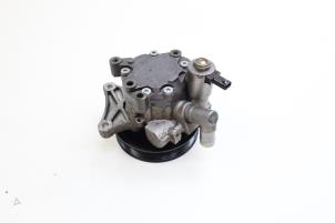 Gebruikte Stuurbekrachtiging Pomp Mercedes C (W204) 1.8 C-180 CGI 16V Prijs € 150,00 Margeregeling aangeboden door Auto Demontage Elferink B.V.