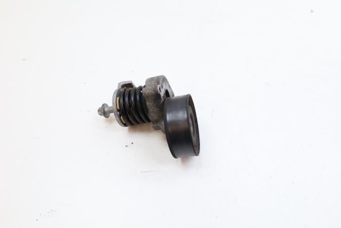Gebruikte Spanner multiriem Mercedes C (W204) 1.8 C-180 CGI 16V Prijs € 35,00 Margeregeling aangeboden door Auto Demontage Elferink B.V.