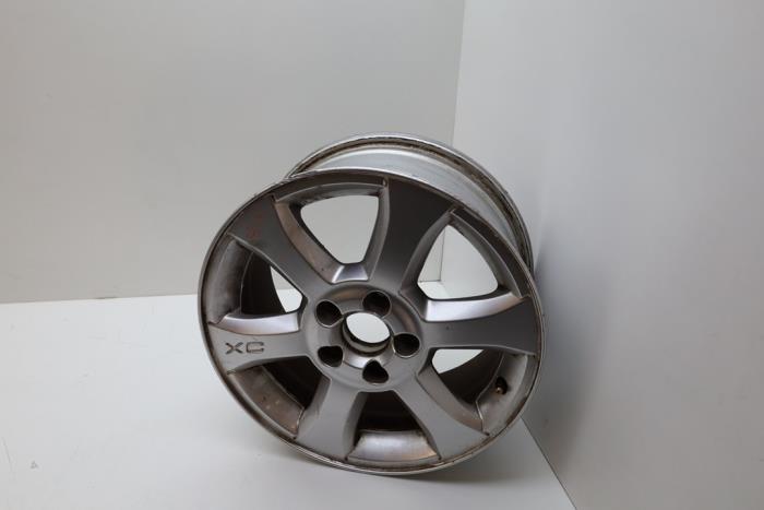 Velg van een Volvo XC70 (BZ) 2.4 D5 20V AWD 2009