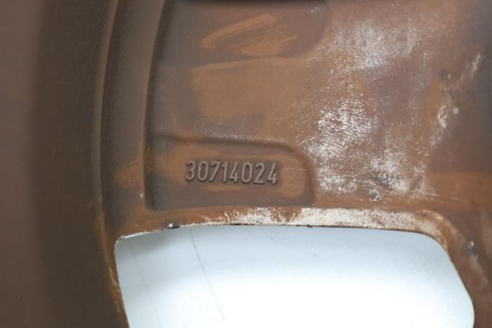 Velg van een Volvo XC70 (BZ) 2.4 D5 20V AWD 2009